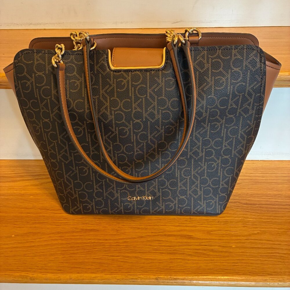 Calvin Klein Monogram Bucket Tote Bag Brown NEW WITHOUT TAGS!